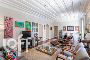Image 11 - 474376