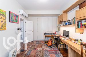Image 2 - 474376