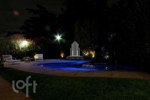 Image 11 - 475573