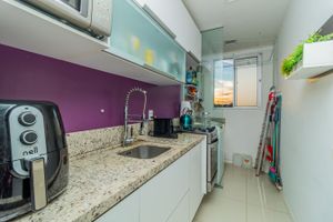 Image 15 - 476497
