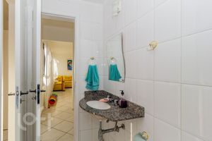 Image 15 - 477175