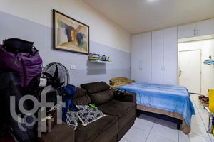 Image 8 - 478315