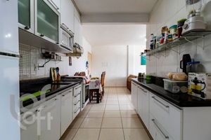 Image 25 - 478315