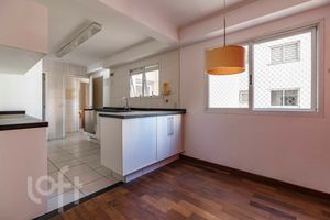 Image 19 - 478518