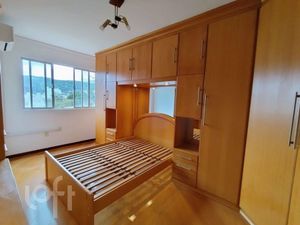 Image 8 - 480736