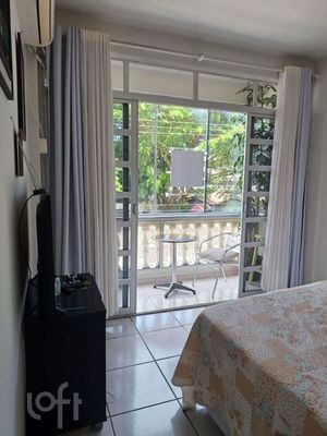 Image 9 - 481943