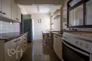 Image 9 - 482962