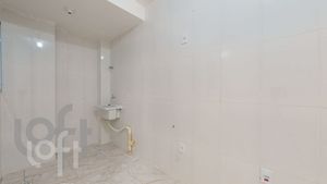Image 11 - 484067