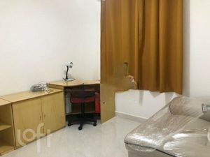 Image 11 - 484743