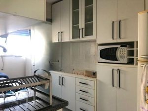 Image 3 - 484743