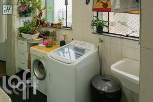 Image 33 - 485911