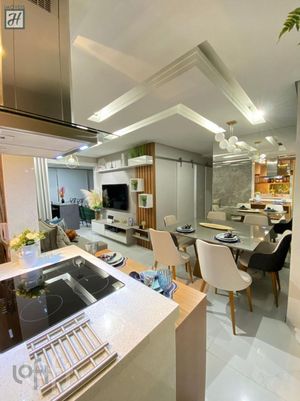 Image 11 - 486365