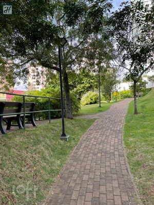 Image 4 - 486365