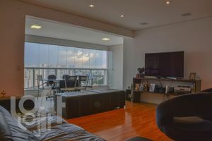Image 17 - 486724