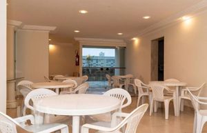 Image 15 - 486876
