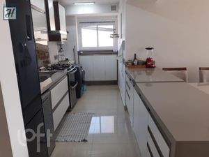 Image 10 - 487688