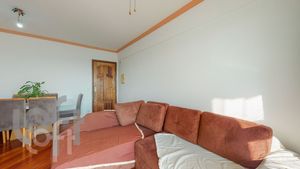 Image 19 - 488321