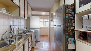 Image 11 - 488426