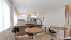 Image 7 - 488666