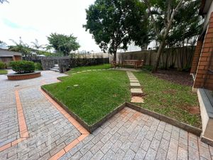 Image 9 - 489067
