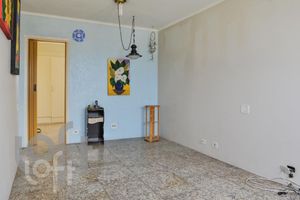 Image 12 - 489151