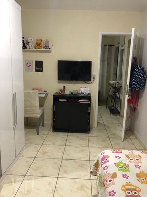 Image 8 - 489385