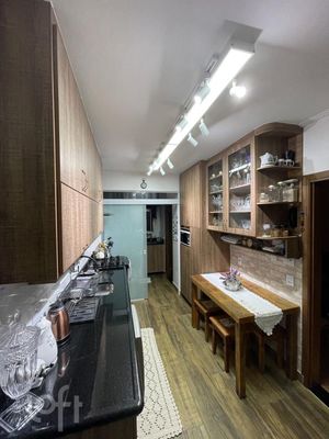Image 6 - 489596