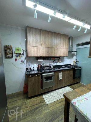 Image 7 - 489596