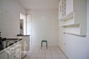 Image 10 - 489602