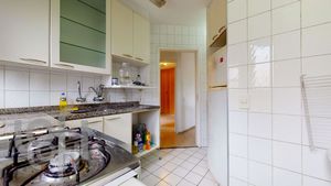 Image 25 - 489975