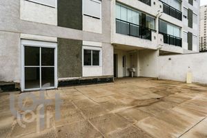 Image 9 - 490008