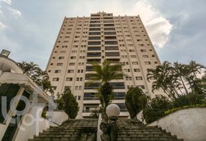 Image 9 - 490378