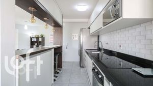 Image 20 - 490524