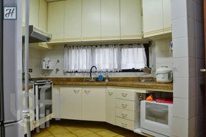 Image 1 - 490773