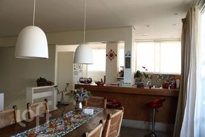 Image 8 - 490837