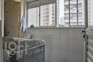 Image 11 - 491625