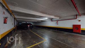 Image 3 - 491698