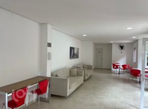 Image 10 - 491765