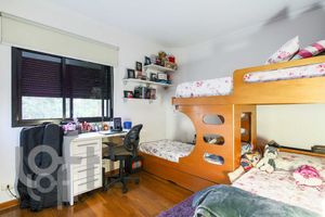 Image 3 - 491820