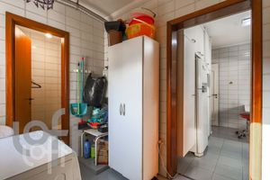 Image 23 - 491820