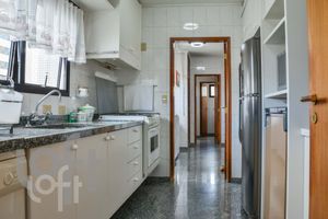 Image 11 - 492194