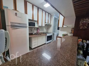 Image 6 - 492427