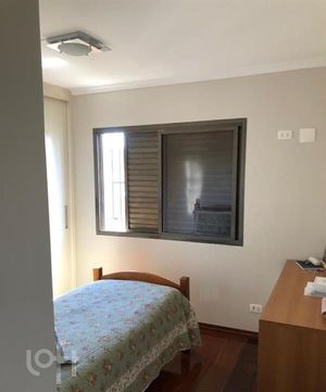 Image 13 - 493321