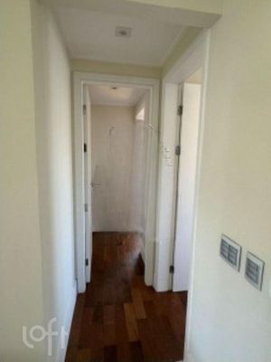 Image 14 - 497351