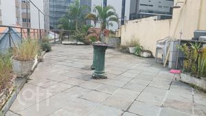 Image 13 - 498583