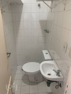 Image 8 - 498817