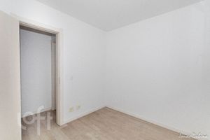 Image 16 - 499565
