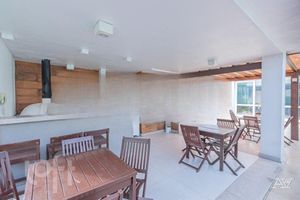 Image 17 - 499565