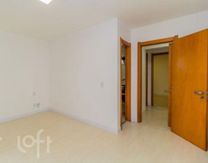 Image 11 - 500717