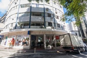Image 15 - 505577